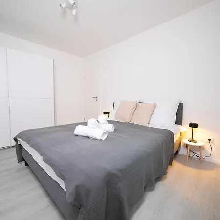 Favorite - And - 10 Min Zur Messe Düsseldorf