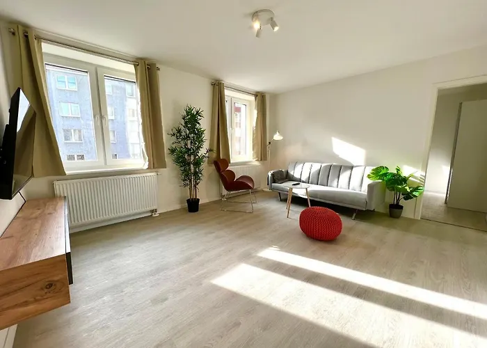 Favorite - And - 10 Min Zur Messe * Düsseldorf