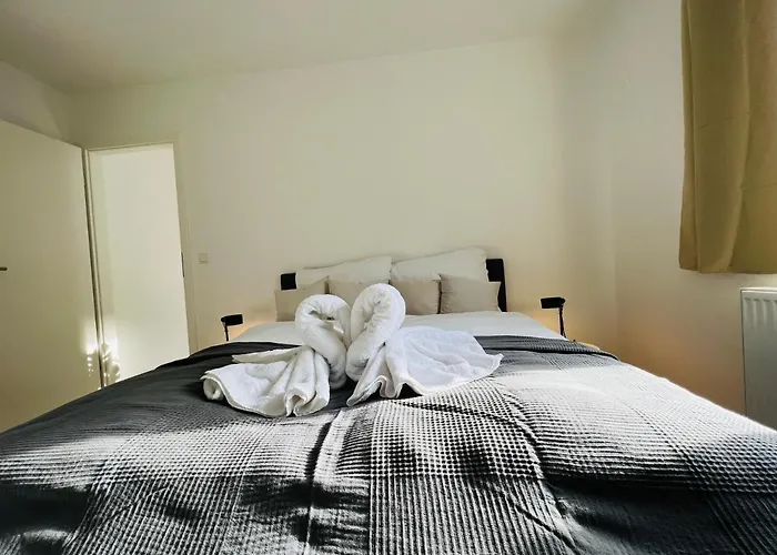 Favorite - And - 10 Min Zur Messe * Düsseldorf