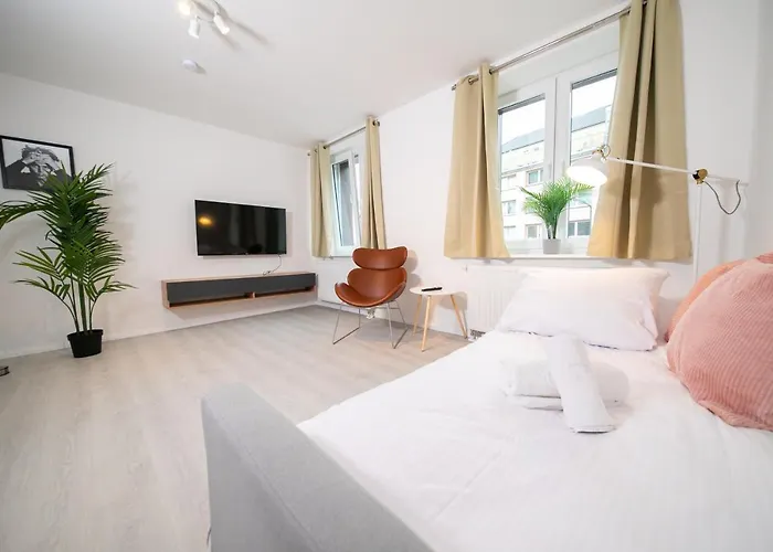 Favorite - And - 10 Min Zur Messe * Düsseldorf